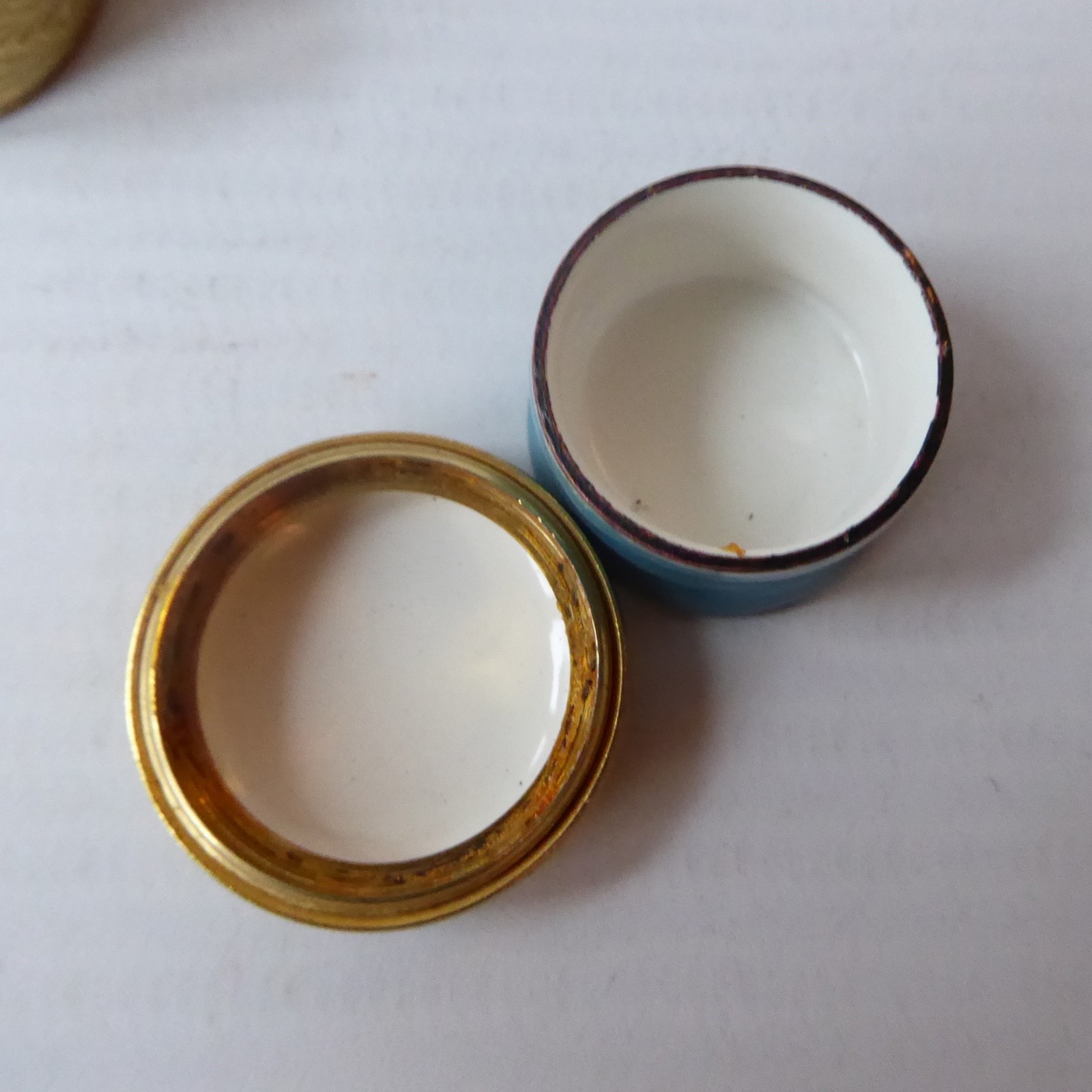 3 small round stone & enamel metal trinket container pill snuff boxes lidded pot - Image 9