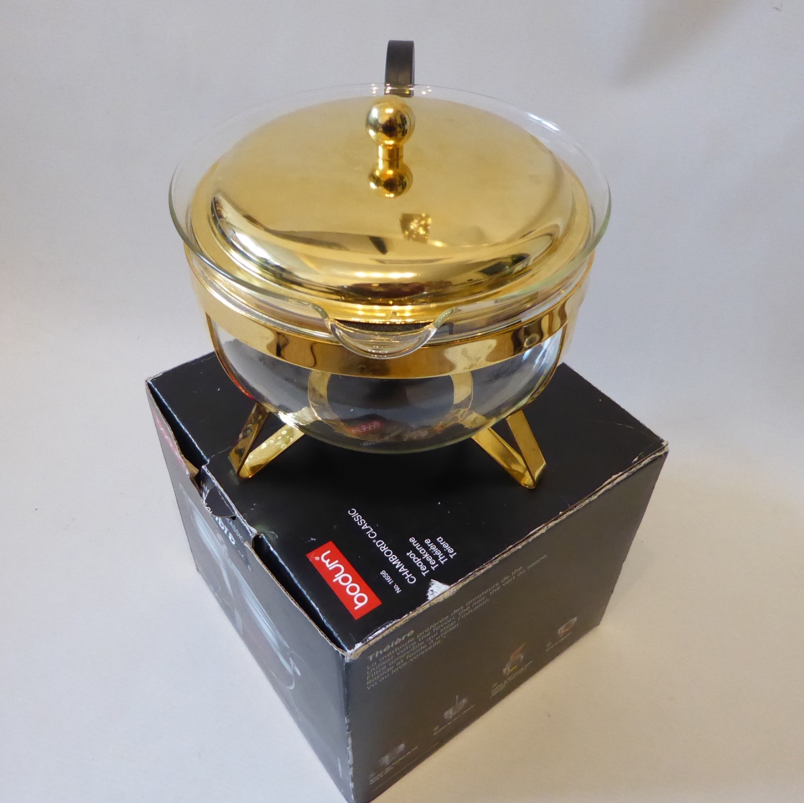 Bodum Chambord Classic teapot, 1.3 litre round, gold. Loose leaf/teabag 11656 - Image 4