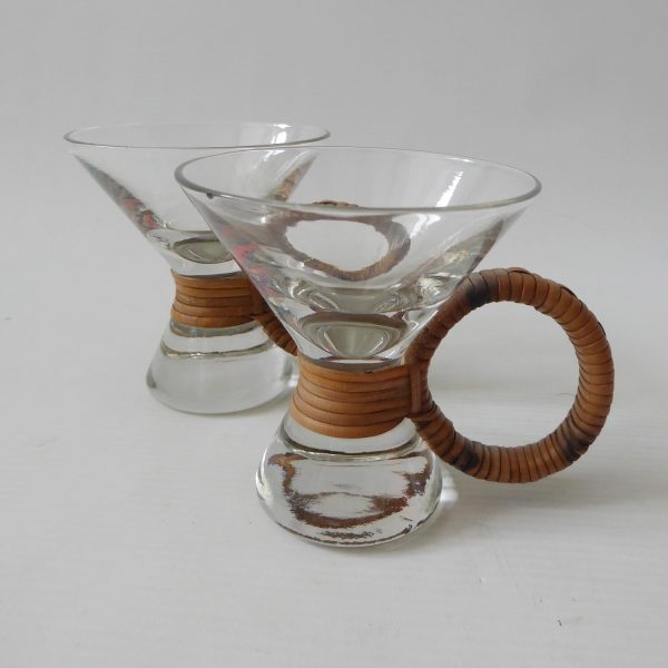 Carl Aubock? MCM raffia/rattan wrapped small bar glasses. Conical shot glass 60s - Image 6