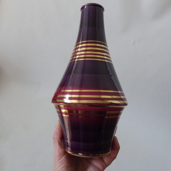 Dumler & Breiden 15/25 West German pottery ceramic vase, purple/plum gold bands - Image 4