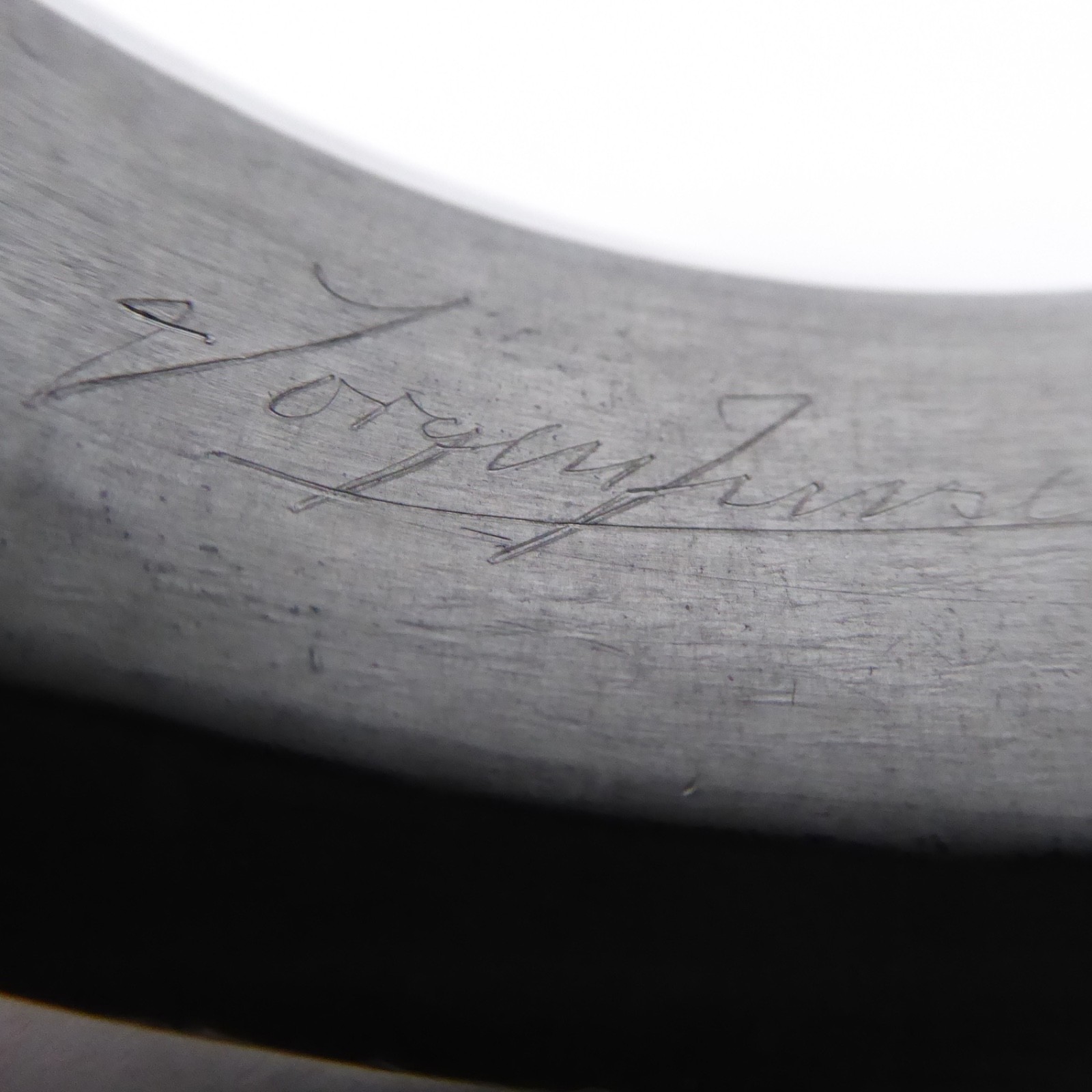 Hand signed Jorgen Jensen Danish vintage pewter hammered open bangle bracelet - Image 3