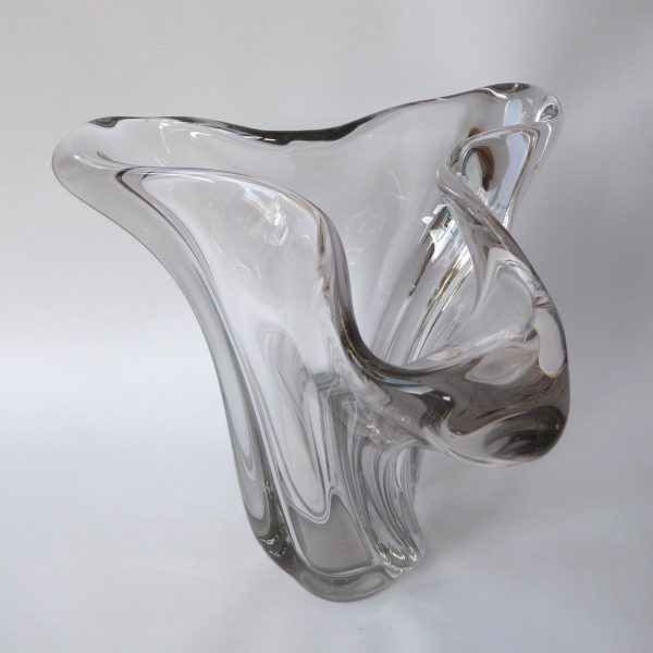 Huge 4kg French art glass crystal vase, 3-lobe twisted. Mid century 1950s 1960s - Image 9