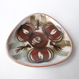 Judith Partridge vintage 1970s pottery clay triangular pin dish, Rodmell Lewes