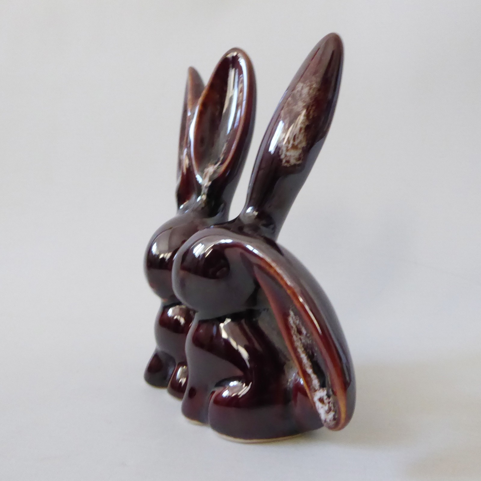 Kernewek Cornwall Kissing Bunnies rabbits figurine, vintage retro brown glaze - Image 6
