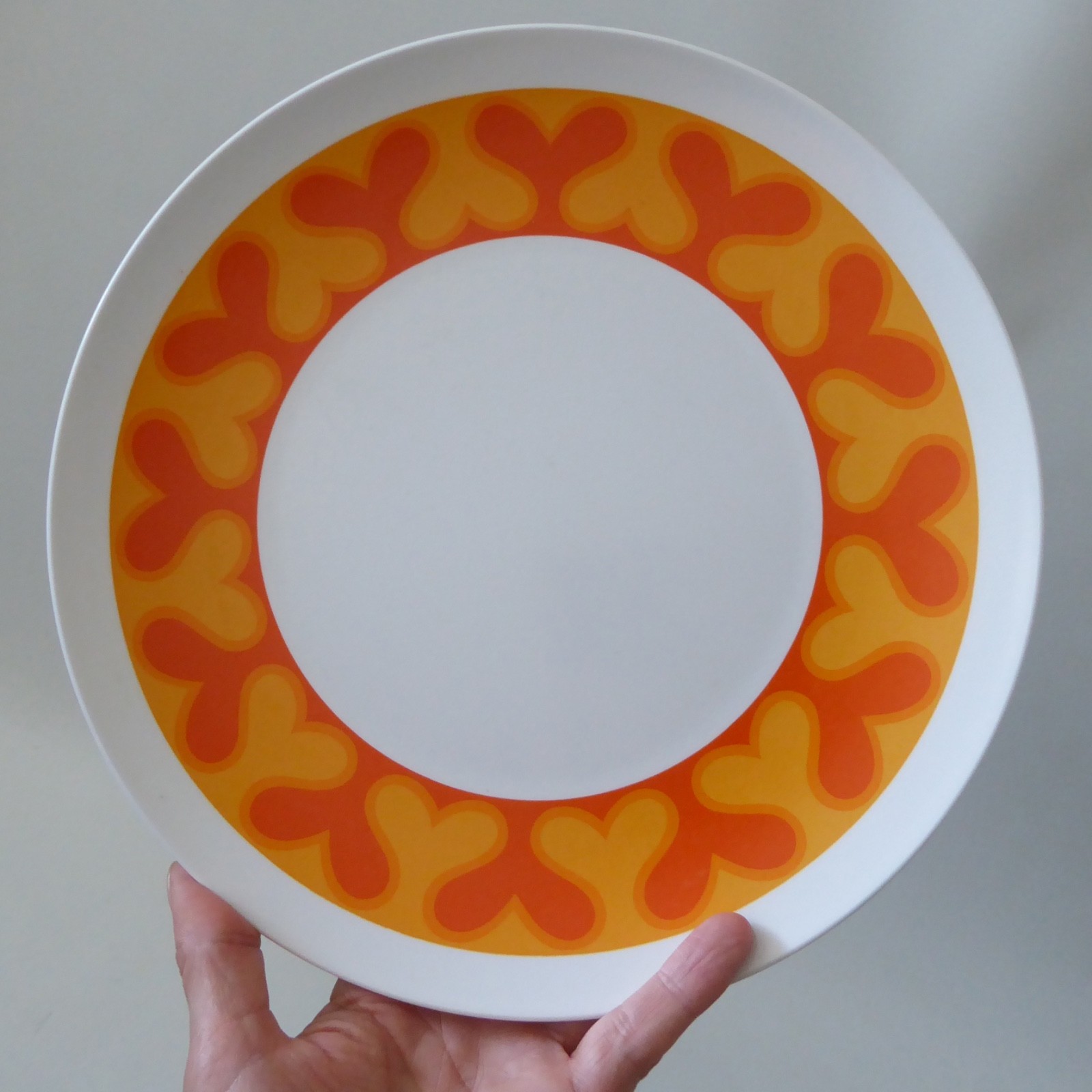 Melaware 2 retro melamine 10" dinner plates, orange psychedelic boho vintage 70s - Image 9