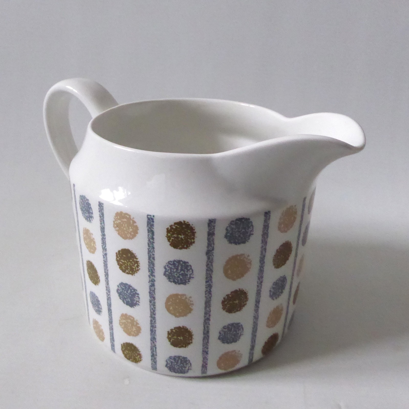 Midwinter Oakley big milk sauce jug, Stylist Tableware spots, Jessie Tait, 1960s - Image 5