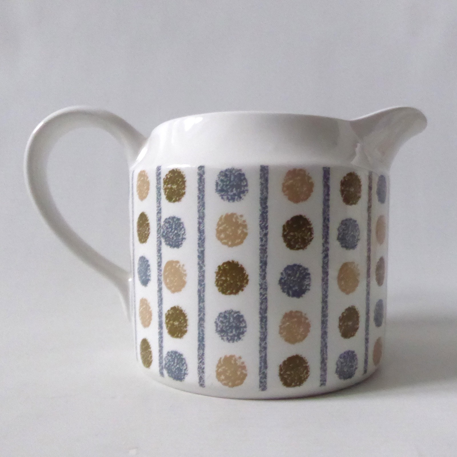 Midwinter Oakley big milk sauce jug, Stylist Tableware spots, Jessie Tait, 1960s - Image 6
