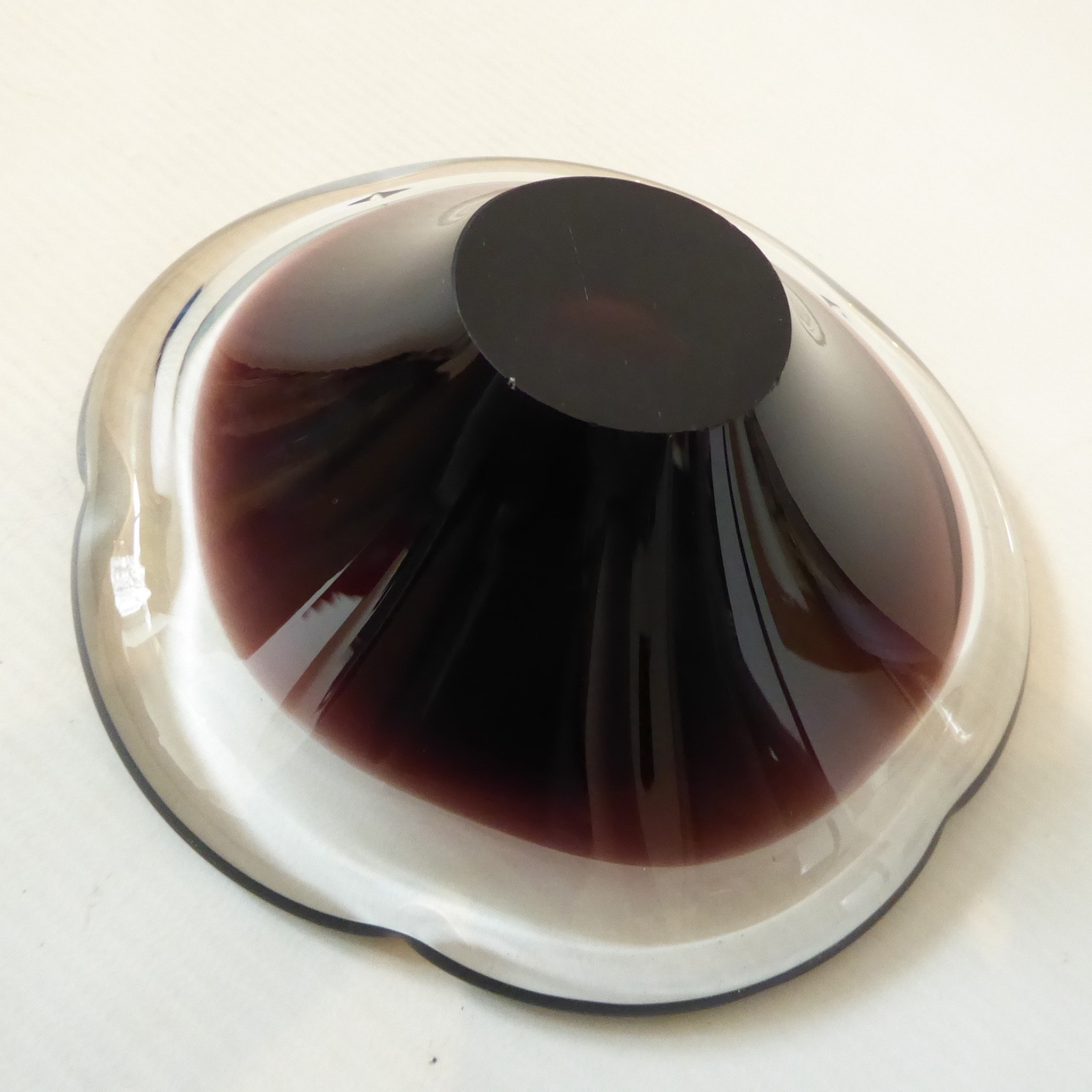 Murano/Scandinavian plum purple art glass scalloped bowl, shallow dish. Retro - Image 11