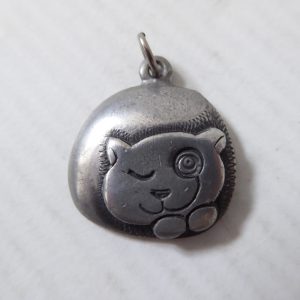 Norway vintage pewter CAT pendant for necklace, signed Eivind Hillestad EH 657