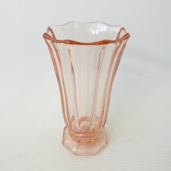 Pretty salmon pink Art Deco glass vase pressed glass small posy vase. 5" vintage - Image 6