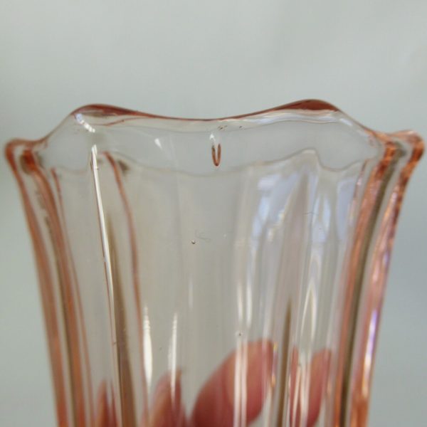 Pretty salmon pink Art Deco glass vase pressed glass small posy vase. 5" vintage - Image 9