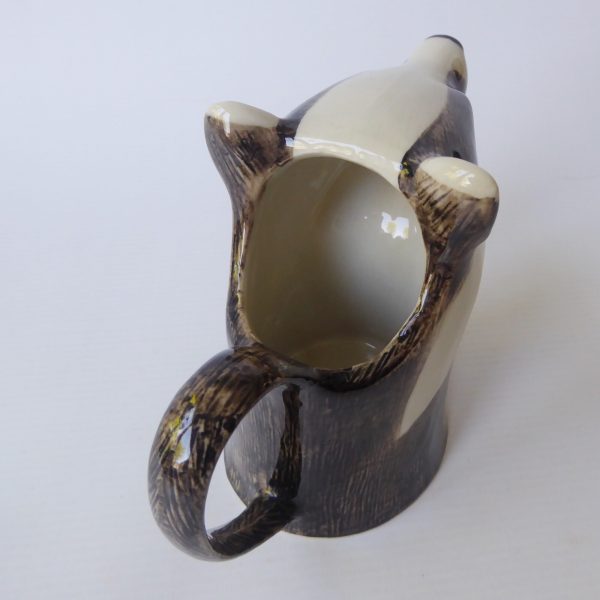Quail Ceramics Badger medium jug hand-painted pottery figurine. Water/milk/cream - Image 8