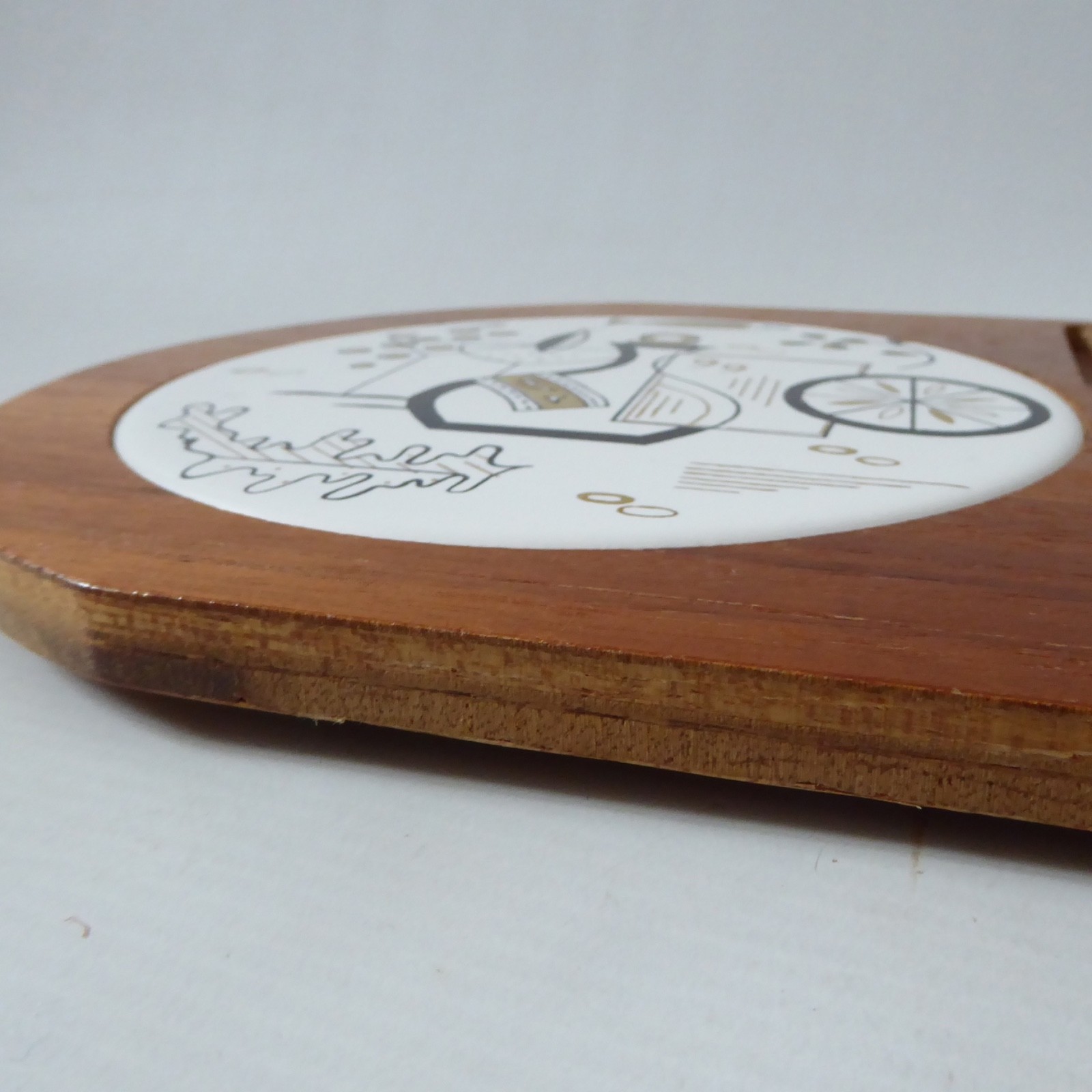 Retro 1970s Fred Roberts Japan round tile cheese board, lemon cutting bar +knife - Image 7