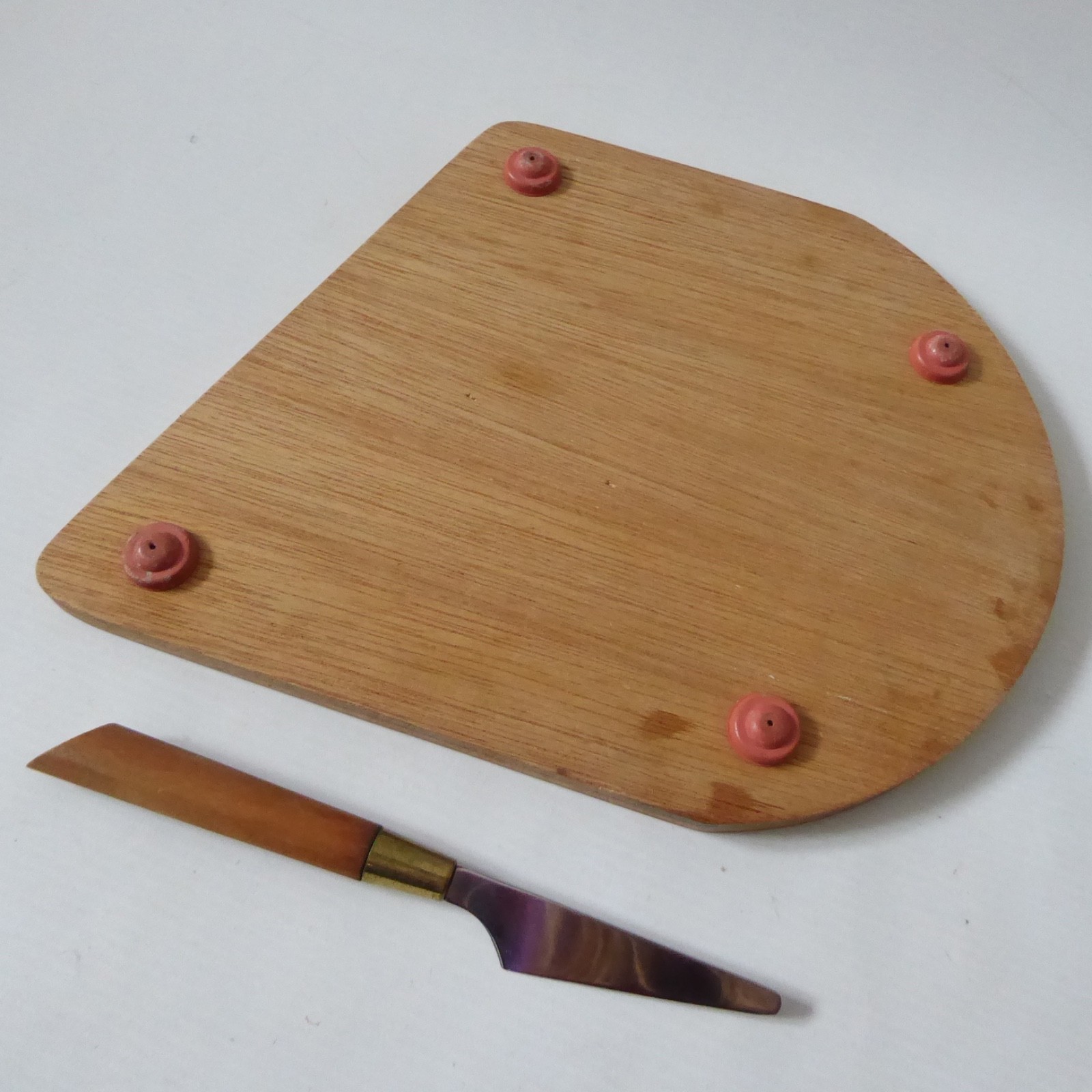 Retro 1970s Fred Roberts Japan round tile cheese board, lemon cutting bar +knife - Image 8