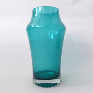 Riihimaki 1581 vintage art glass vase, Teal/peacock blue Finland, Riihimaen, 7"