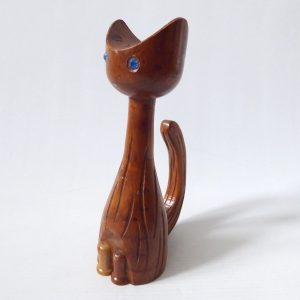 Scoop head cat carved wooden candlestick, candle holder. Vintage retro 1970s