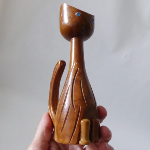 Scoop head cat carved wooden candlestick, candle holder. Vintage retro 1970s - Image 9