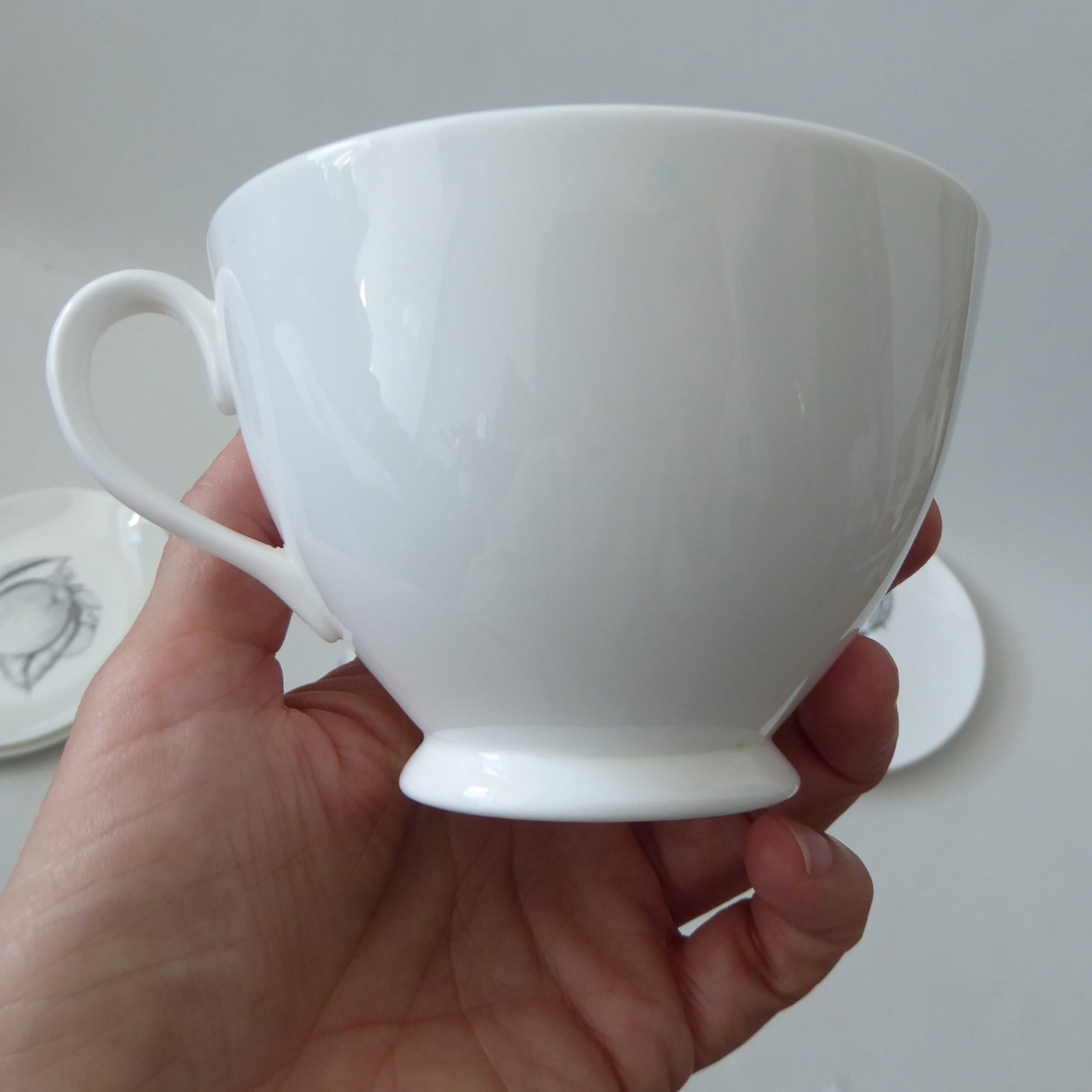 Susie Cooper Wedgwood Black Fruit Apple tea coffee cup & saucer & side plate set - Image 13