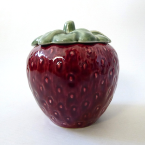 SylvaC strawberry jam preserves pot jar 585. Vintage ceramic pottery, raspberry