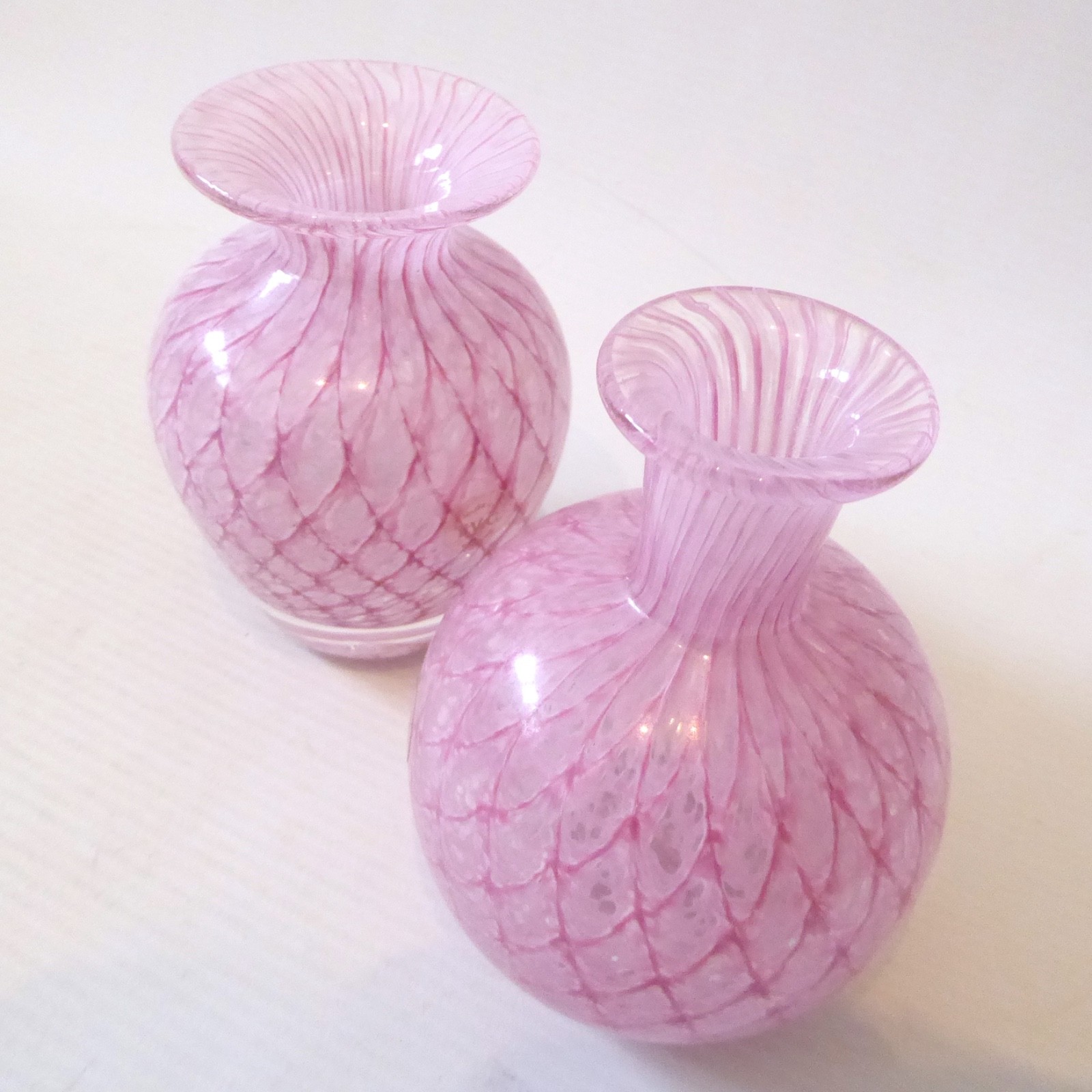 Teign Valley Glass TGV art glass pair small pink vases, handmade criss-cross - Image 8