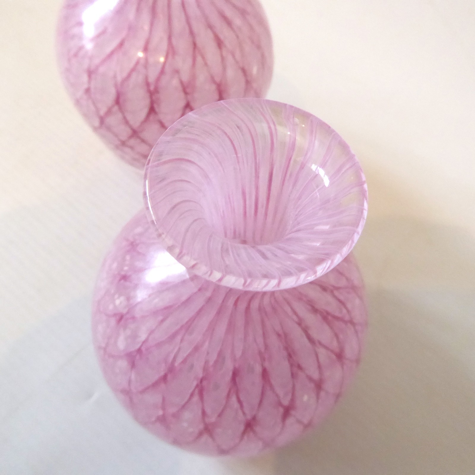 Teign Valley Glass TGV art glass pair small pink vases, handmade criss-cross - Image 9