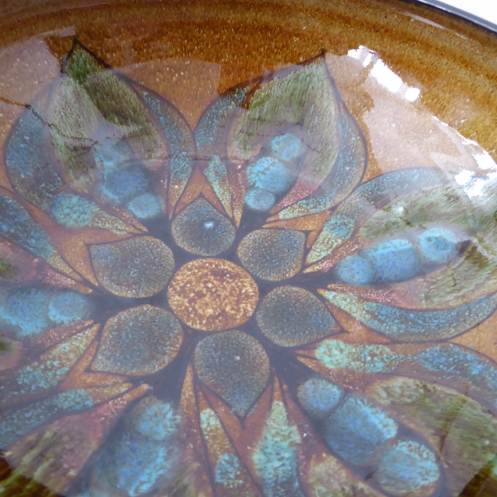 The Guernsey Pottery art bowl dish, abstract retro art flowers, painted. Vintage - Image 4