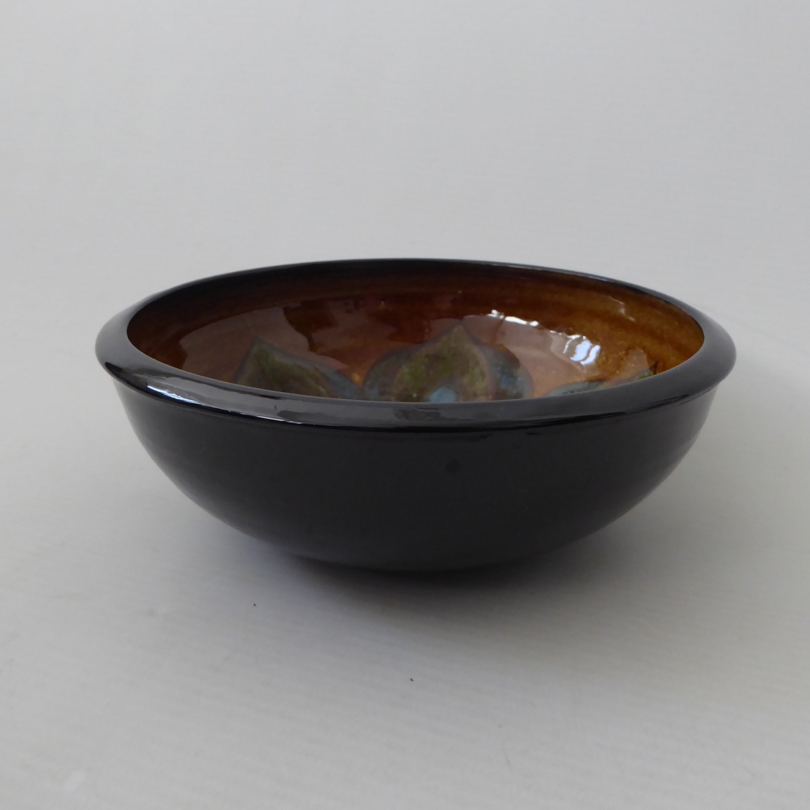 The Guernsey Pottery art bowl dish, abstract retro art flowers, painted. Vintage - Image 7
