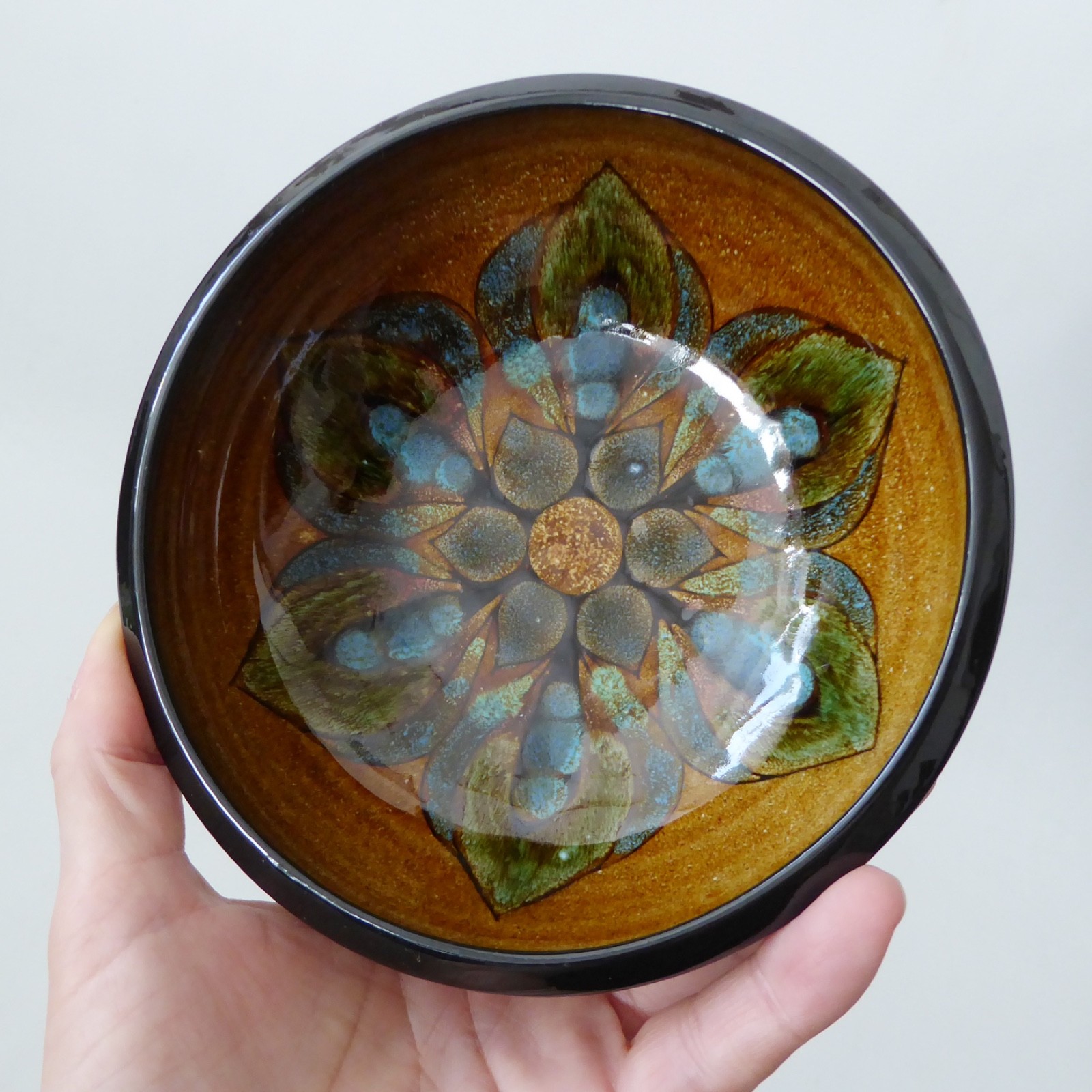 The Guernsey Pottery art bowl dish, abstract retro art flowers, painted. Vintage - Image 8