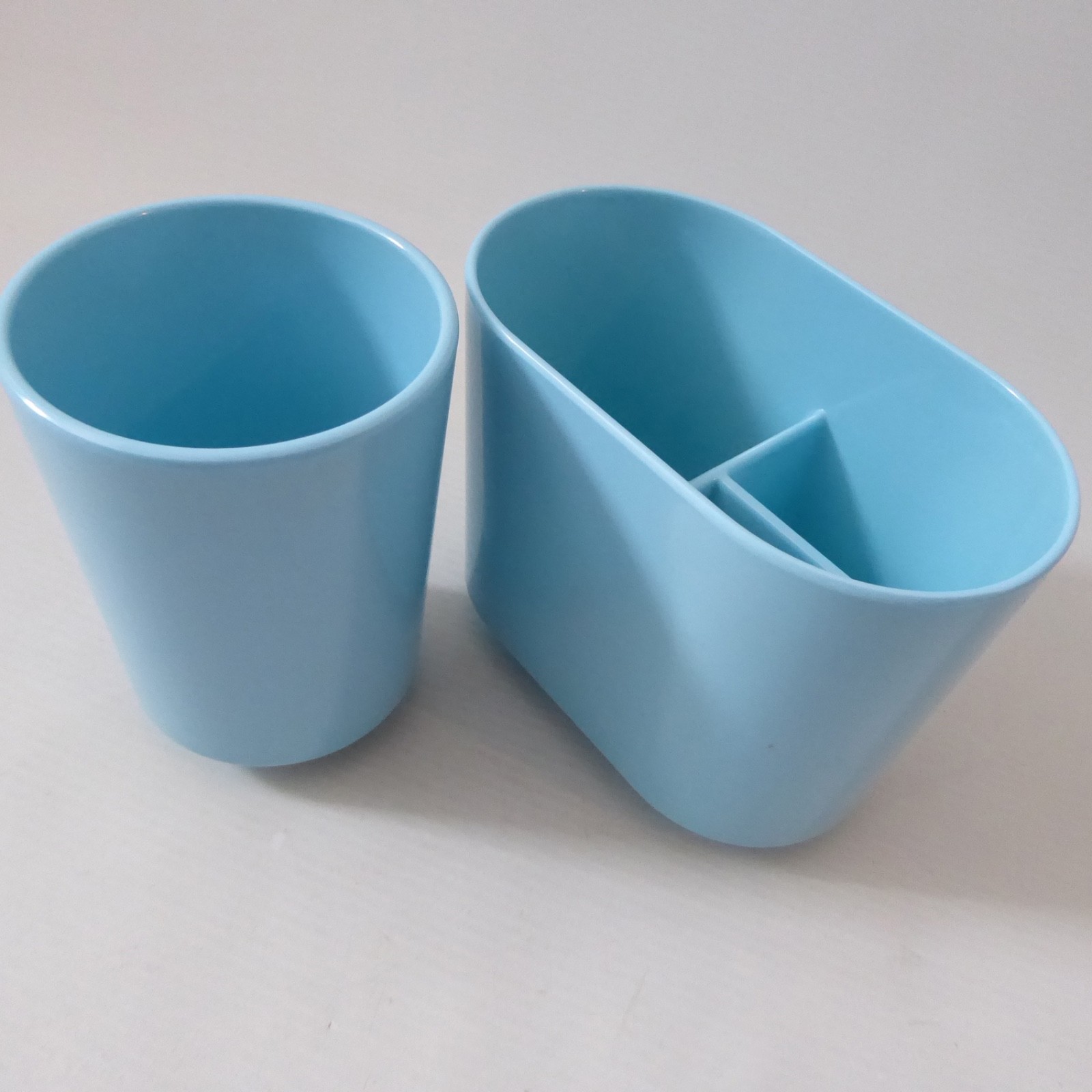 Umbra Step blue bathroom set, toothbrush holder organiser + beaker. Tom Chung - Image 2