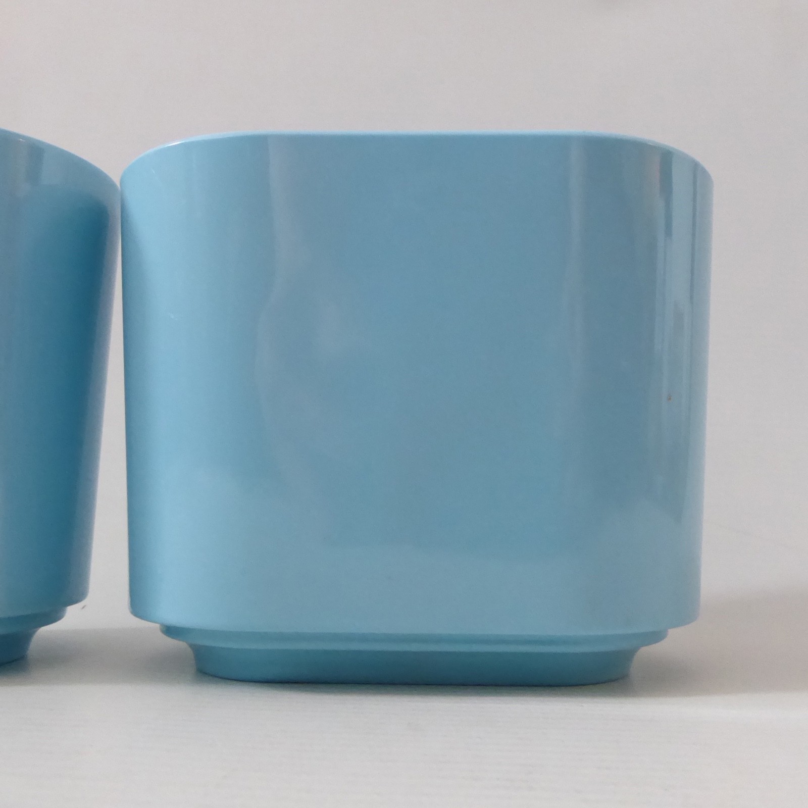 Umbra Step blue bathroom set, toothbrush holder organiser + beaker. Tom Chung - Image 5
