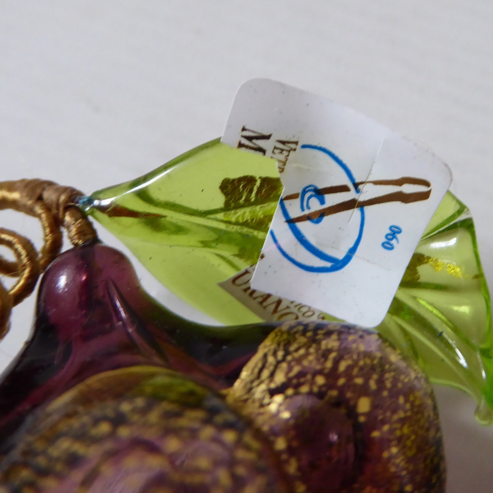 Vetro Artistico Murano art glass fruit, green pear & purple grapes + gold leaf - Image 12