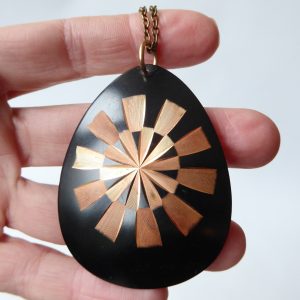 Vintage 1970s black coated machine cut modernist copper pendant & 26" necklace