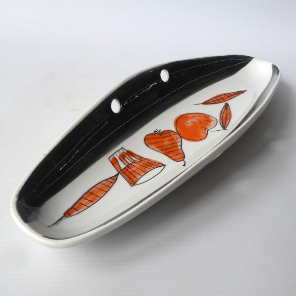 Vintage Italian pottery ceramic dish, orange fruit & black. Signed 110-1 Italy. - Image 8