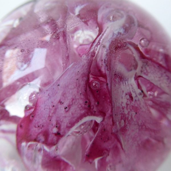 Vintage Langham Glass art glass paperweight, pink white clear bubble scramble - Image 7