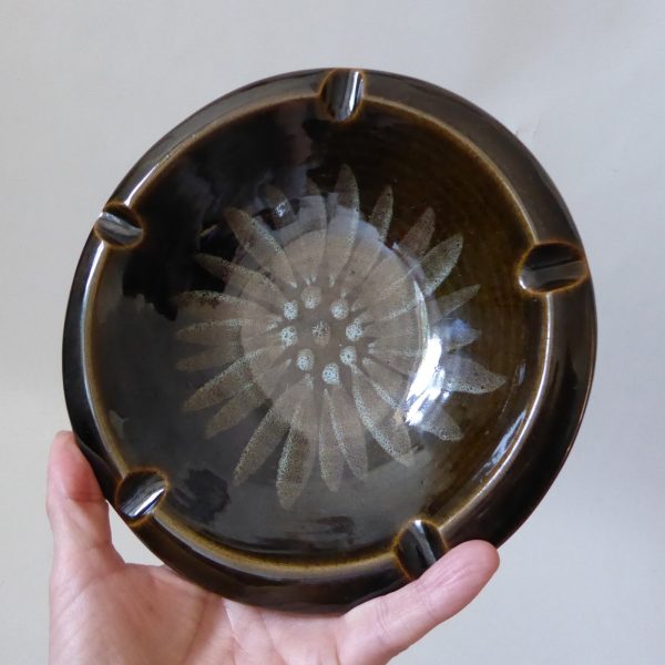 Vintage Lotus Pottery large round ashtray bowl dish, sage green + daisy petal. - Image 4
