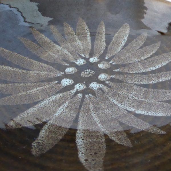 Vintage Lotus Pottery large round ashtray bowl dish, sage green + daisy petal. - Image 6