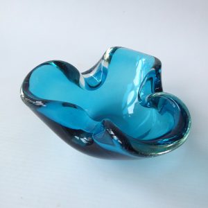 Vintage Murano art glass bowl. Kingfisher turquoise blue cased dish ashtray, tri