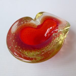 Vintage Murano uranium UV glow art glass bowl dish ashtray. Controlled bubbles