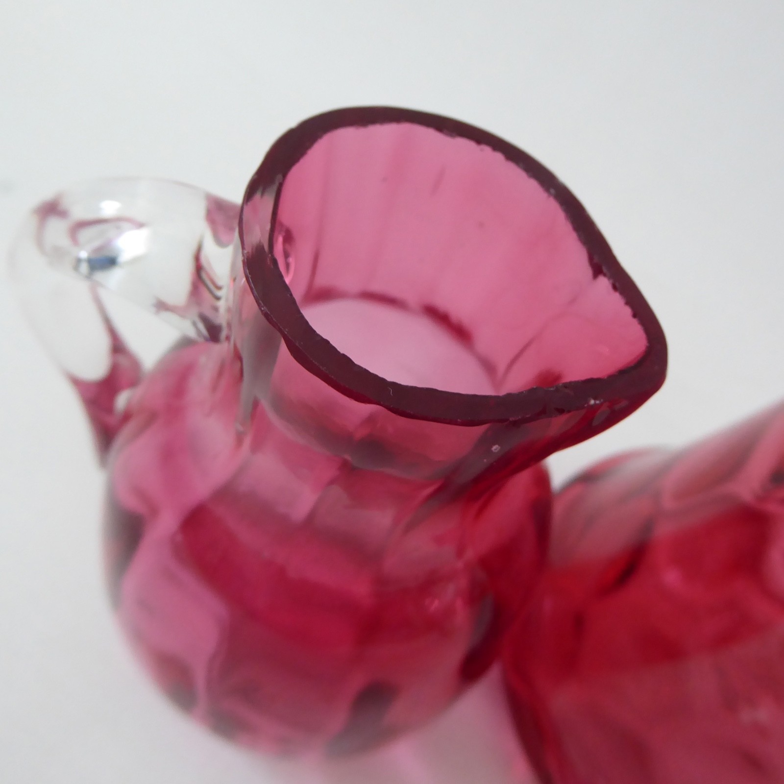 Vintage antique cranberry pink glass jugs, honeycomb & ribbed. Victorian style - Image 9