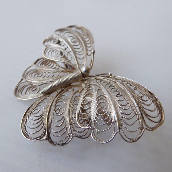 Vintage butterfly filigree sterling silver vintage brooch, stamped 925, openwork - Image 6