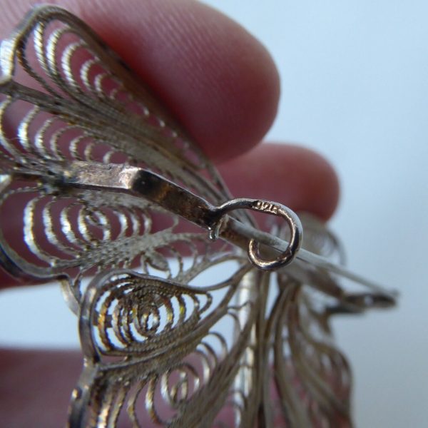Vintage butterfly filigree sterling silver vintage brooch, stamped 925, openwork - Image 9