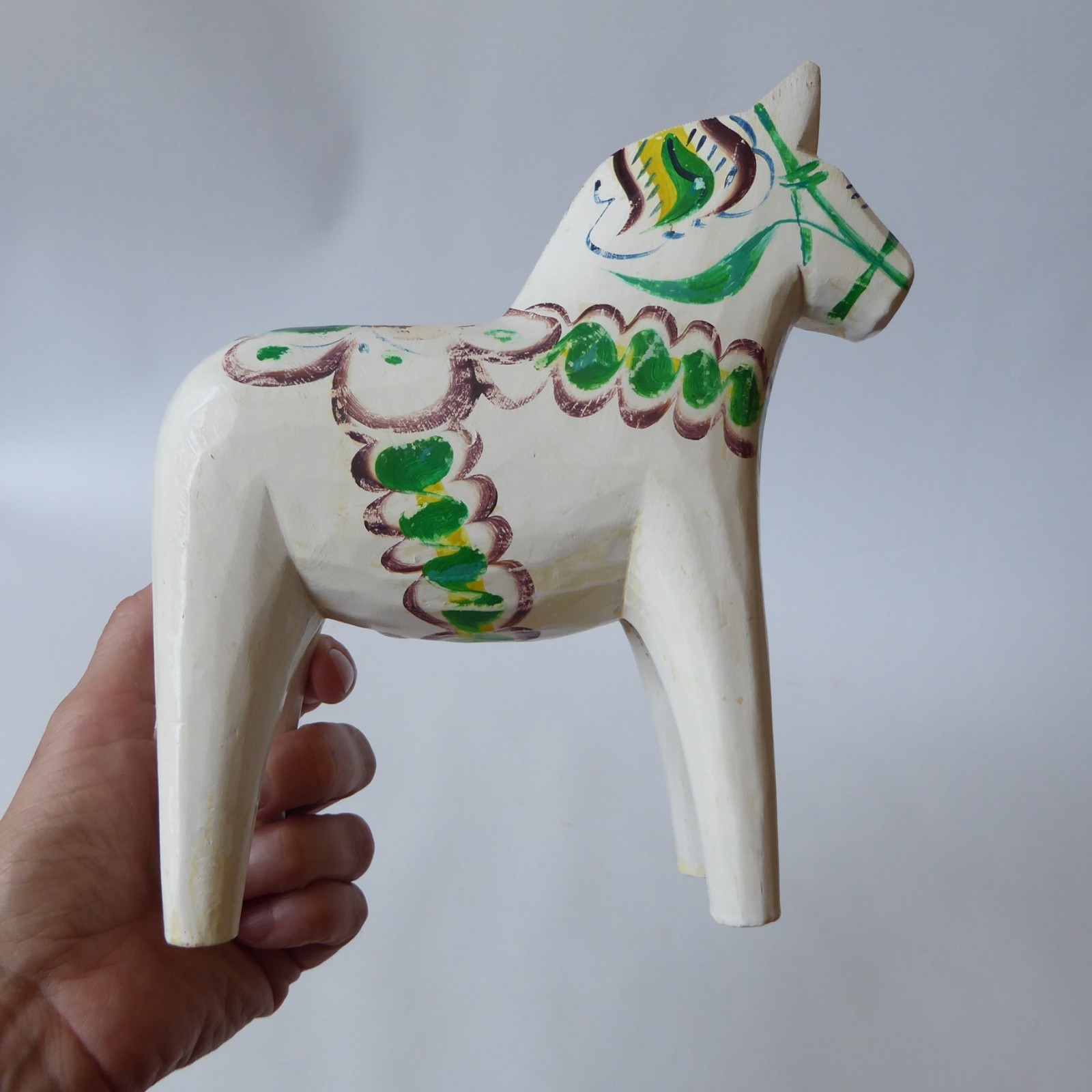 Vintage large 8" carved wooden Swedish Dala horse figure. White green G Olsson - Image 3