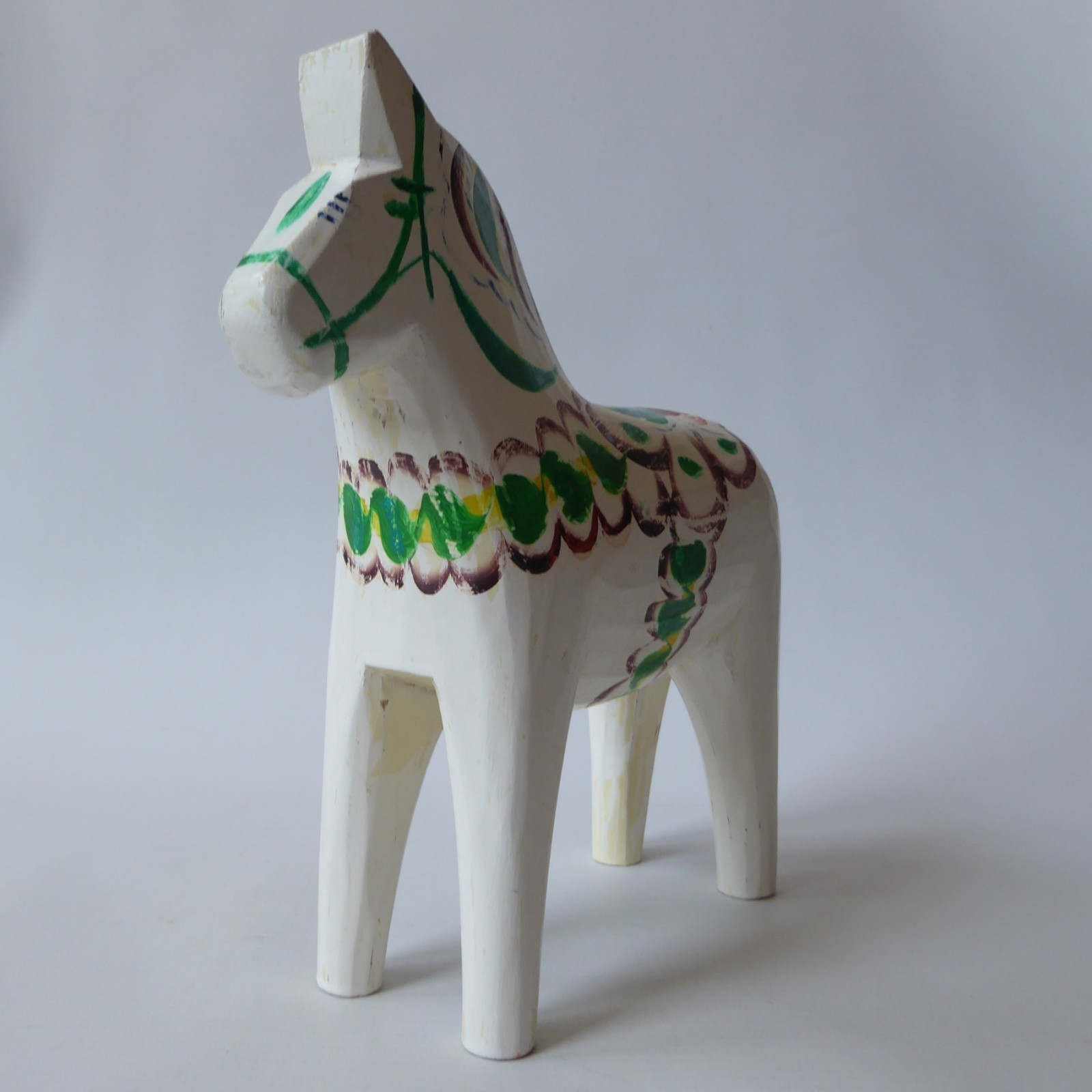 Vintage large 8" carved wooden Swedish Dala horse figure. White green G Olsson - Image 5