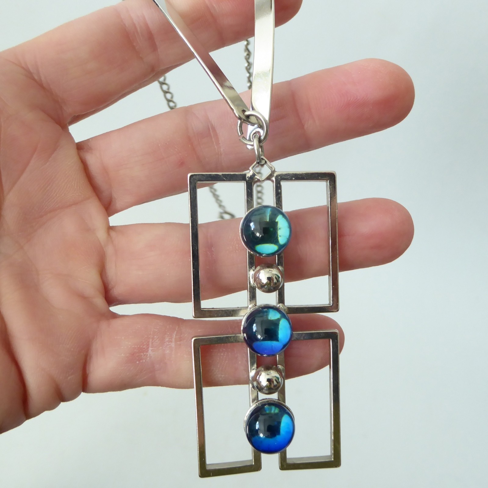 Vintage statement rectangular pendant necklace, silver tone & blue. Modernist - Image 3