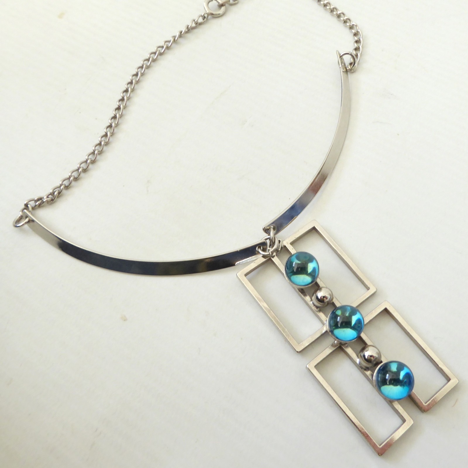 Vintage statement rectangular pendant necklace, silver tone & blue. Modernist - Image 6