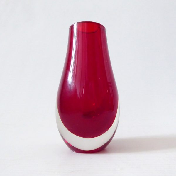 Whitefriars 9497 Ruby Red cased art glass small 4" vase, mid century 1957-1964