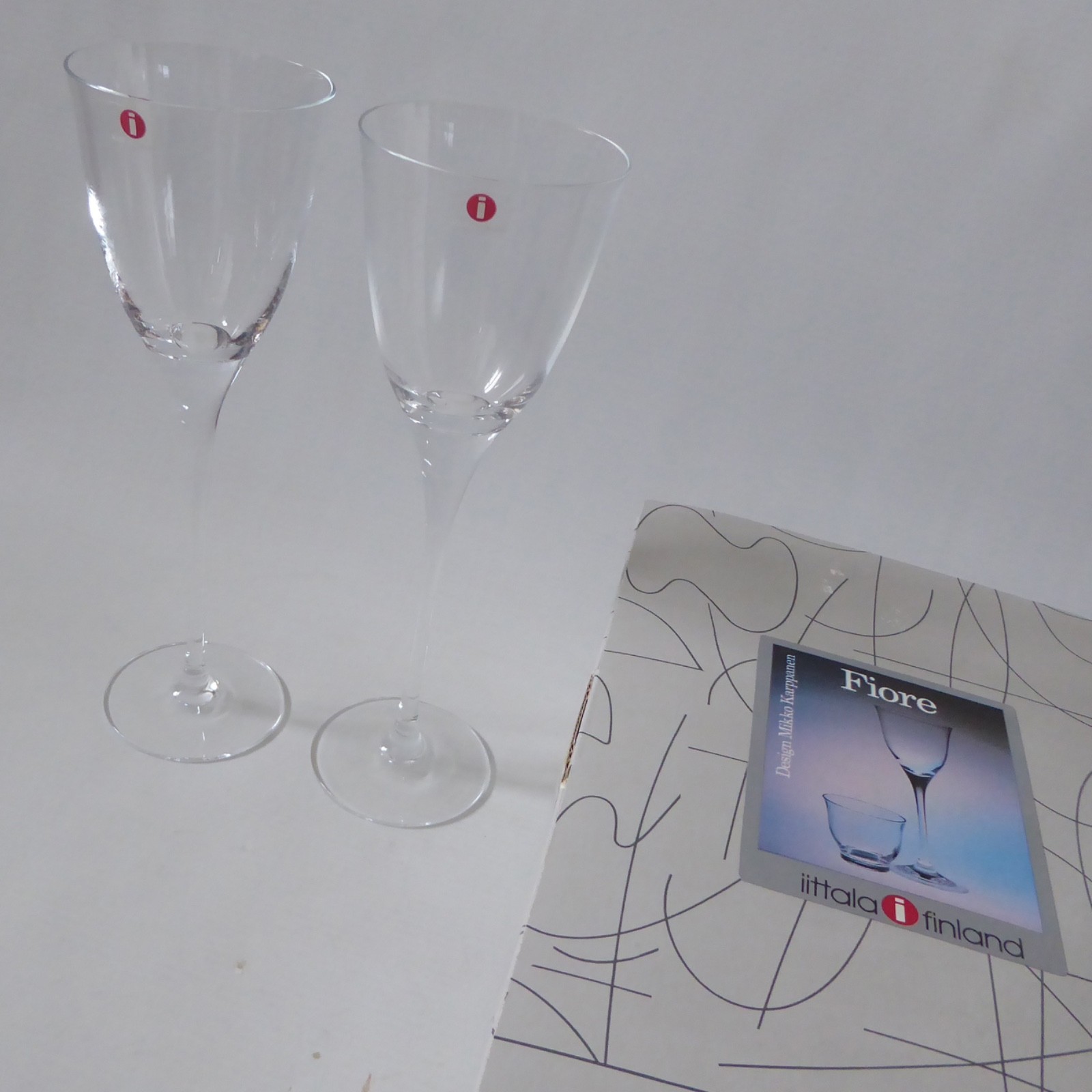 iittala Fiore 2 boxed white wine glasses. Mikko Karppanen vintage 1980s Finland - Image 5
