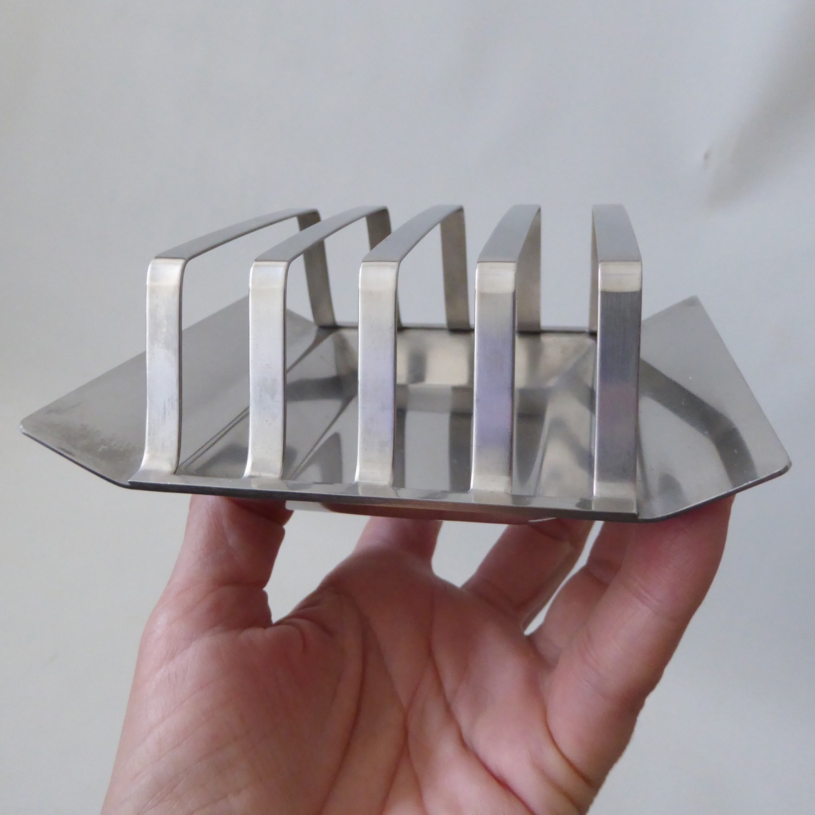 1960s 1970s mid century modernist stainless steel vintage toast rack, 4-slice - Image 10