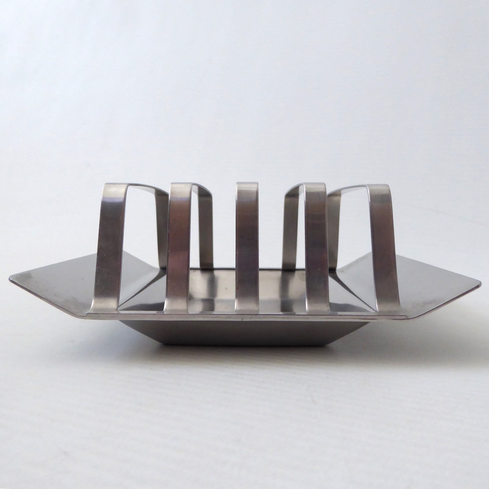1960s 1970s mid century modernist stainless steel vintage toast rack, 4-slice - Image 4