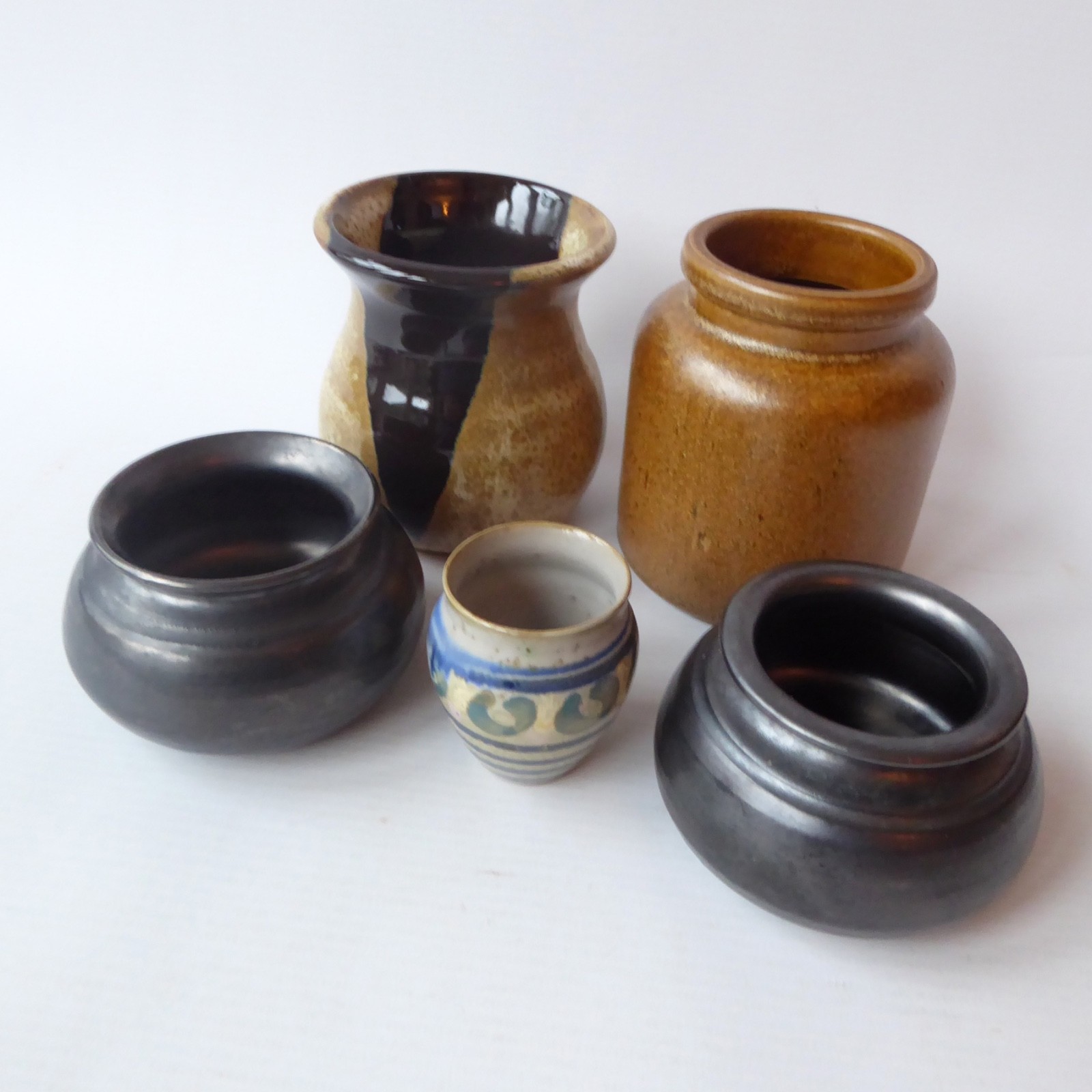 5 vintage Studio Pottery + stoneware vases bowls: Rye, Fulling Mill, Prinknash - Image 3
